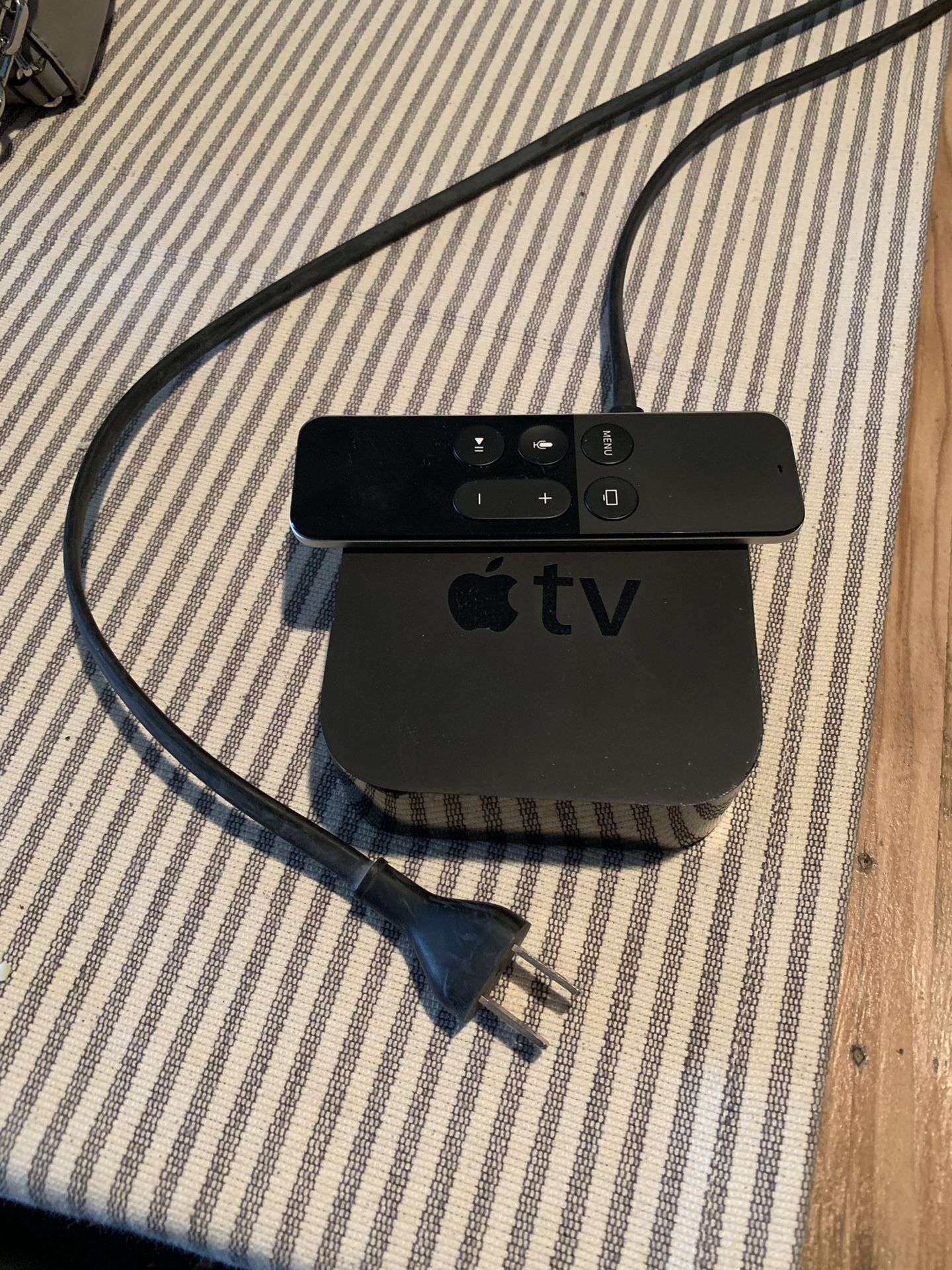 Apple TV 4th gen