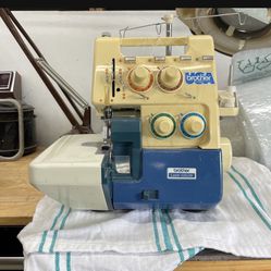 Brother Lock 526 Serger Sewing Machine