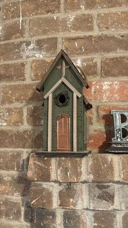 Home decor birdhouse ***Moving Sale***