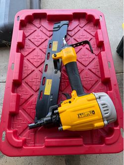 DEWALT Pneumatic 21-Degree Collated Corded Framing Nailer