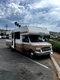 2001 Ford Lazy Daze 26½ ft RV