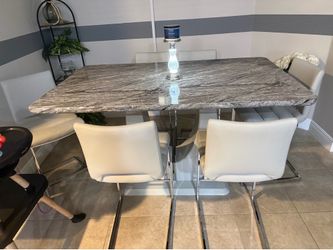 Table and 6 chairs