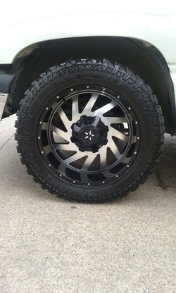 Motor Metal rims and tires