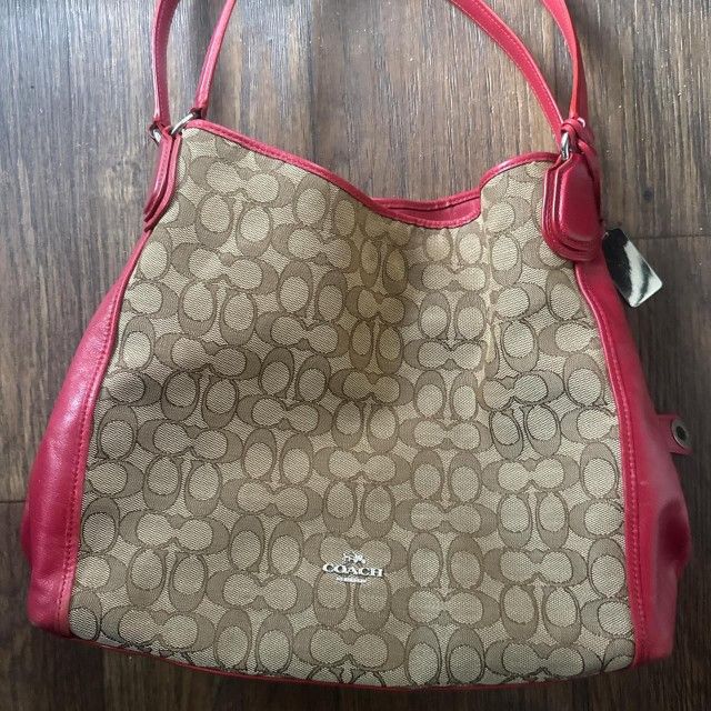 Authentic COACH Edie 31