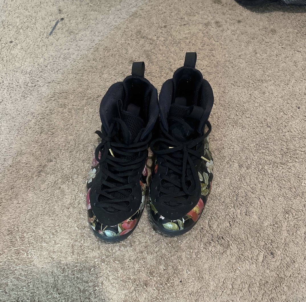 Nike Floral Foamposite Size 13