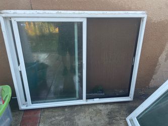 Vertical window  57.5x43.5