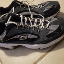 Mens Skechers Size 12