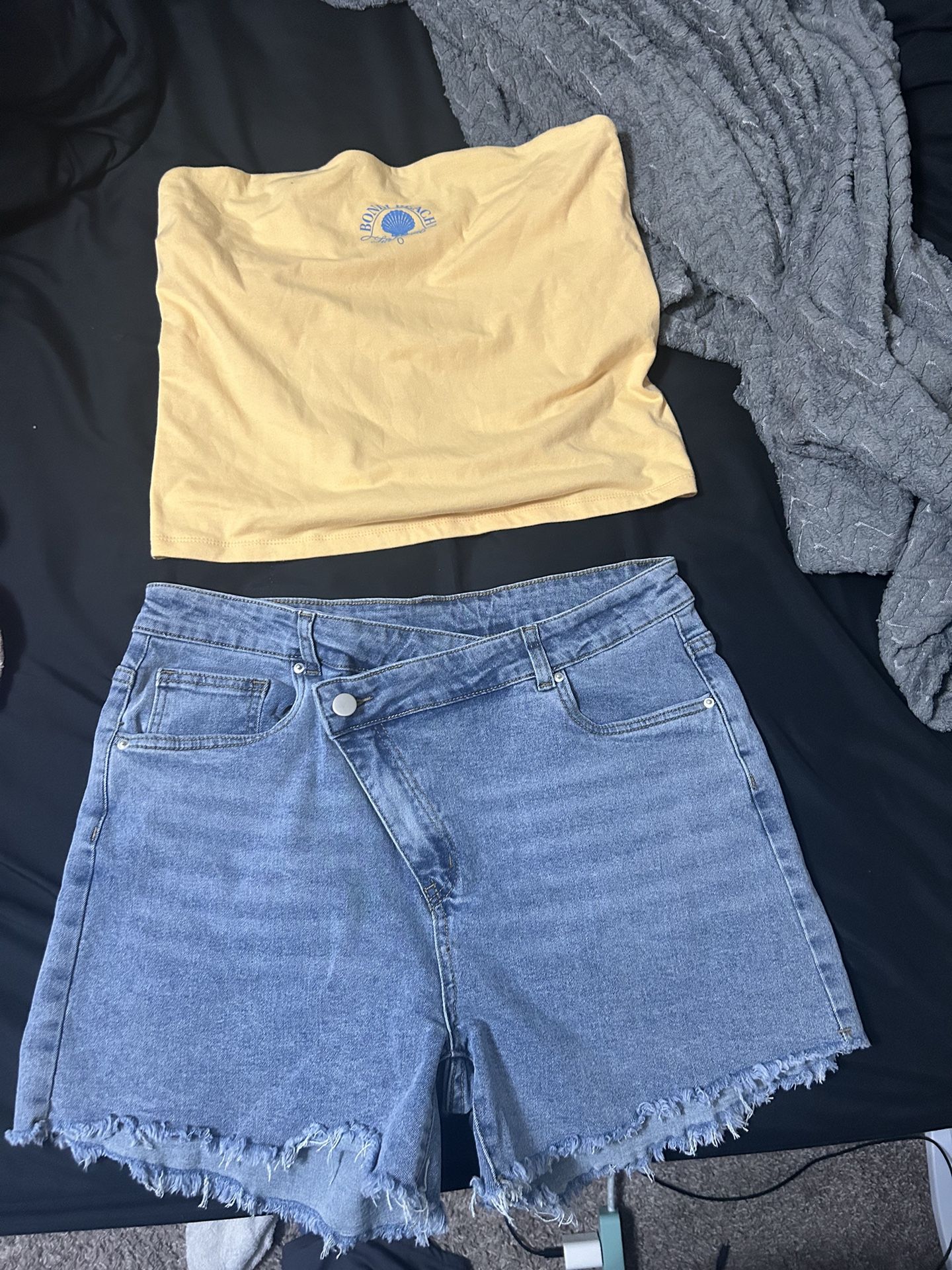 Medium Jean Shorts 