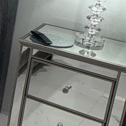 Night stand with lamp