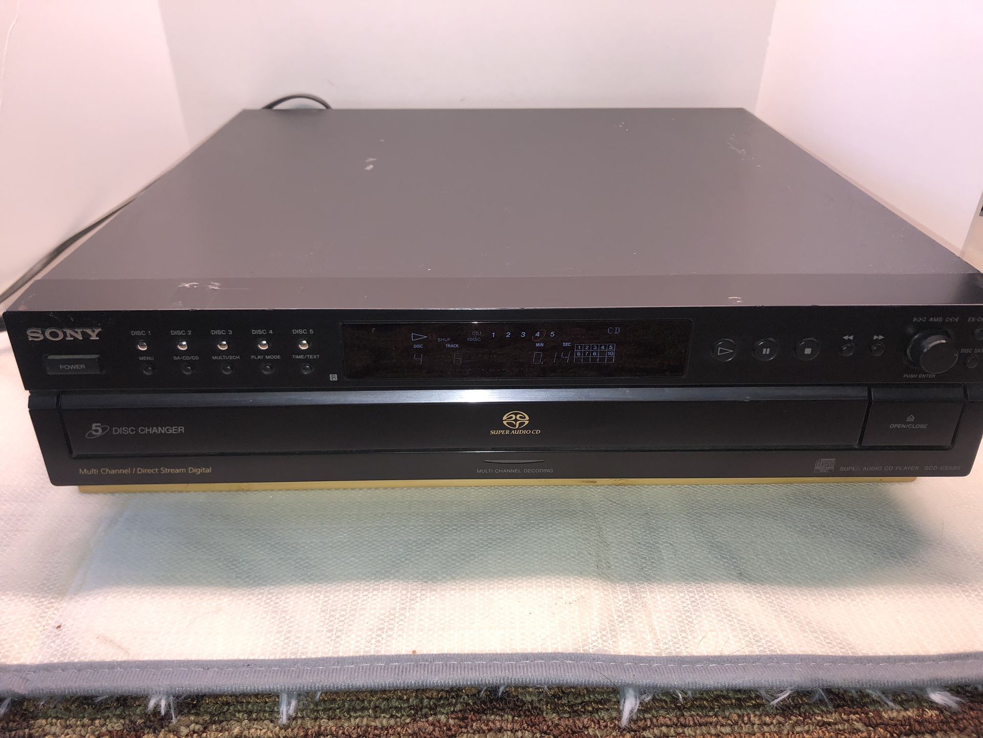 Sony 5-disc Super Audio CD Player SCD-CE595