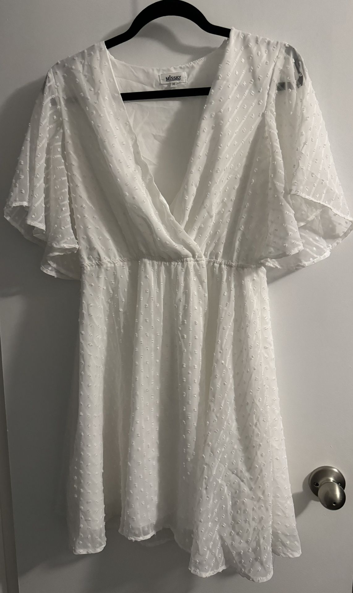 Women’s White Dress