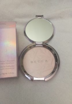 Becca highlighter