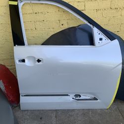 Toyota Tundra Passenger Front Door