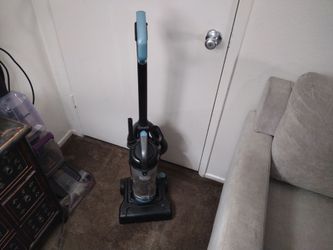 Black & Decker vacuum