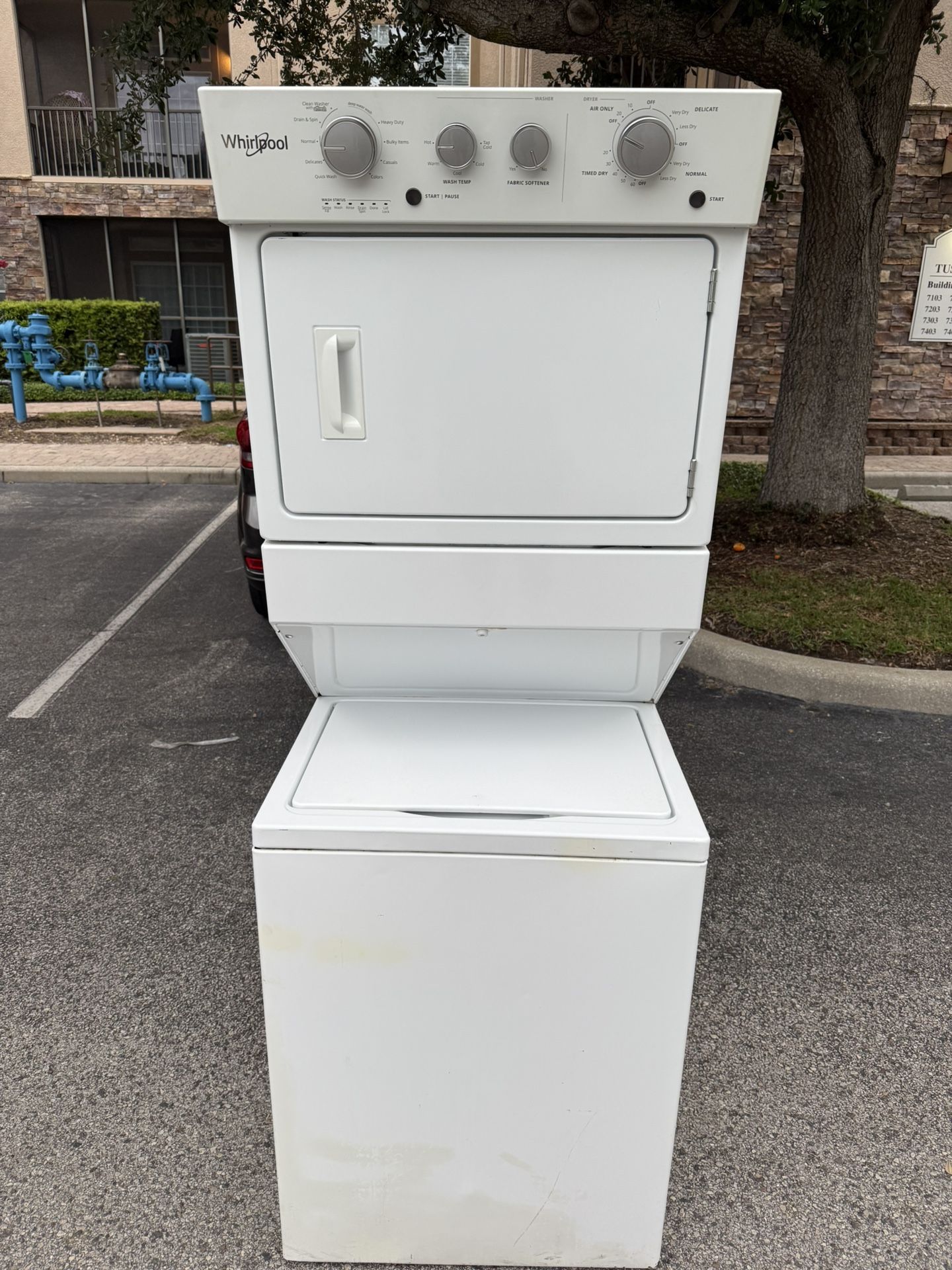 Whirlpool Stackable Washer/dryer