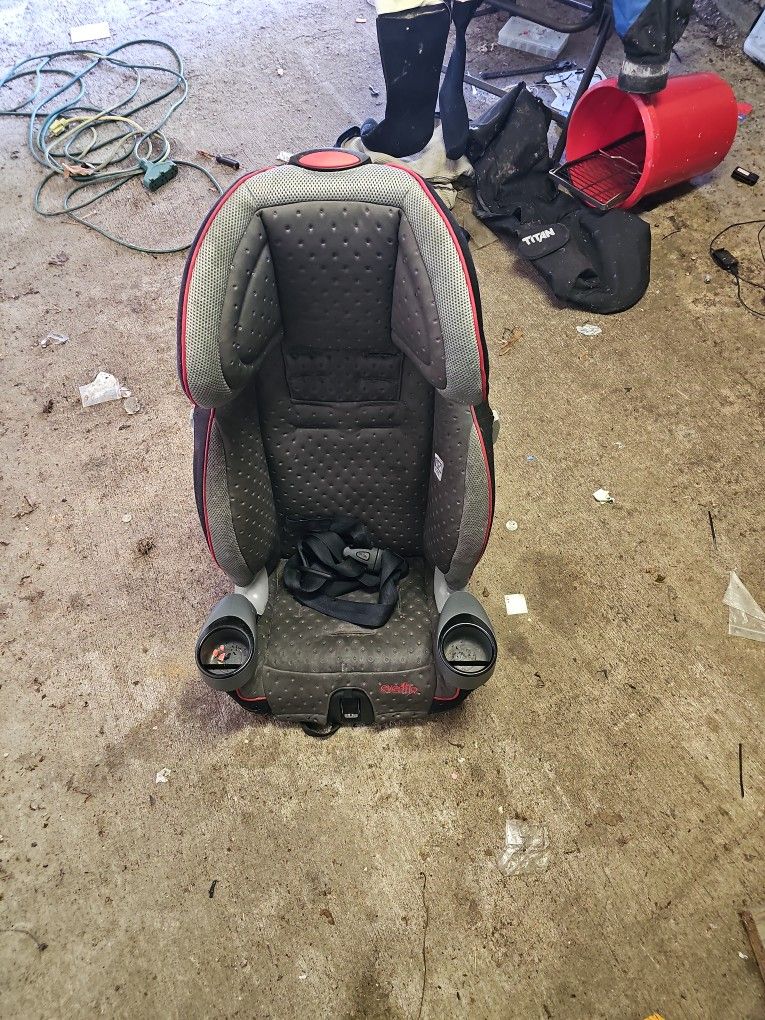 Car Seat/ Booster Seat For Ages 3-9
