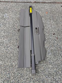 Lexus GX 460  Tonneau Cover Assembly