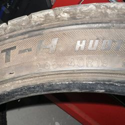 235/40/19 1 Tire 