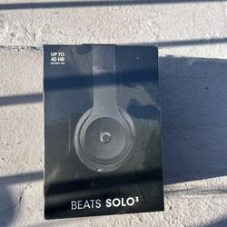 Beats Solo 3 (wireless headphone)