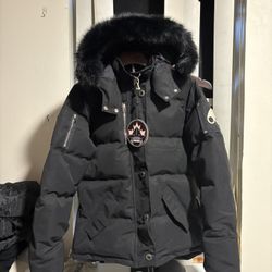 BRAND NEW Black Moose Knuckles BALLISTIC SHEARLING Silver Badge Jacket Size Medium  