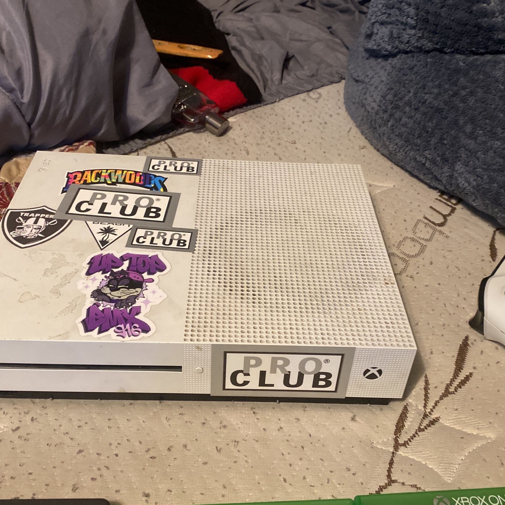 Xbox One S