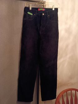 SKATER PANTS SIZE 2 LIKE NEW $10 PICK UP IN SUN VALLEY