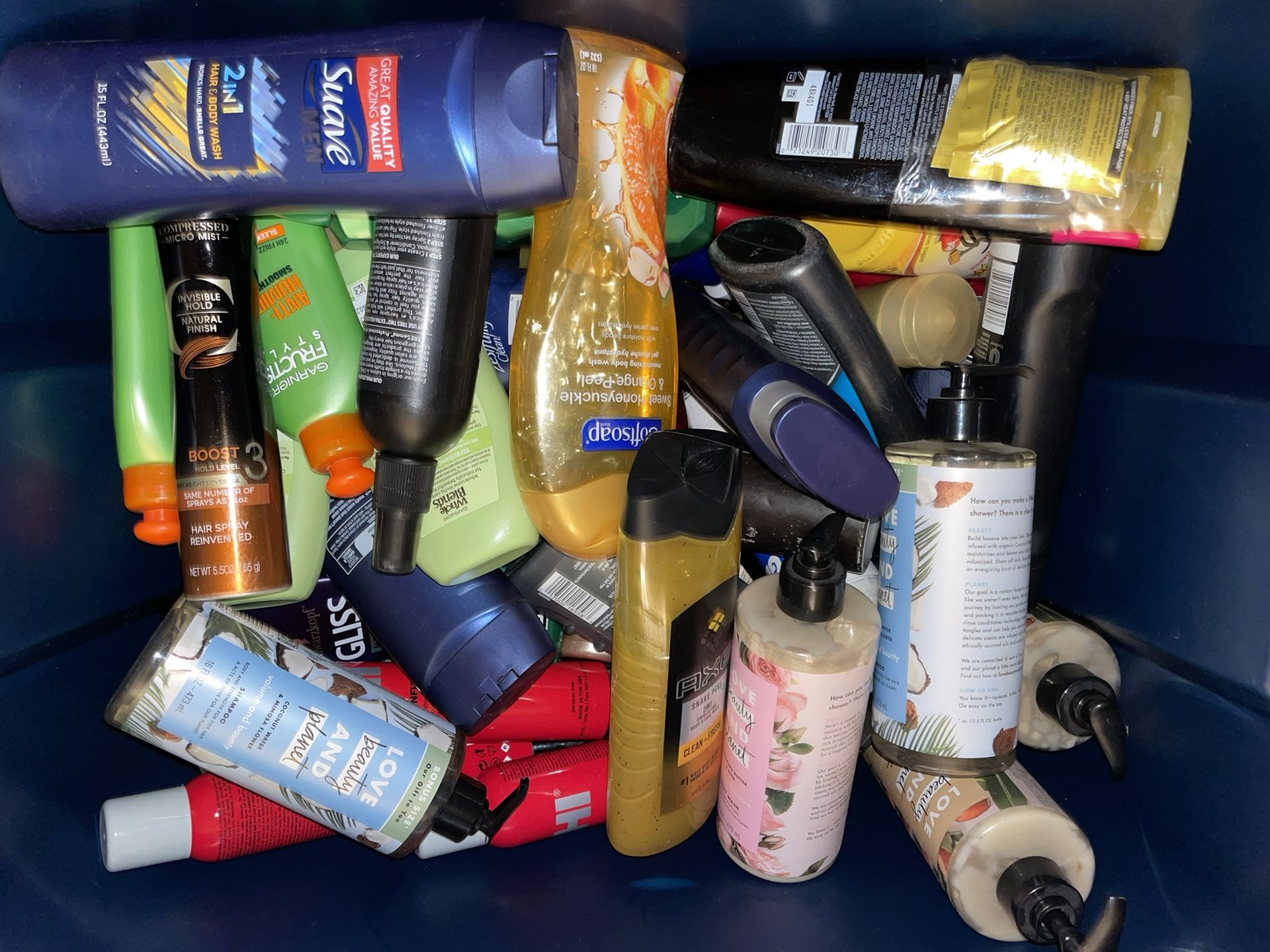 Tote Full of Bodywash, Shampoo & Conditioner also Bar Soap