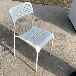 Plastic White Chair