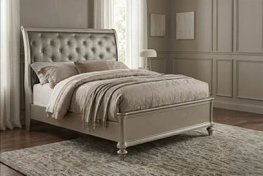 Brand New Silver Gray Tufted  Leather Queen Size Bed Frame