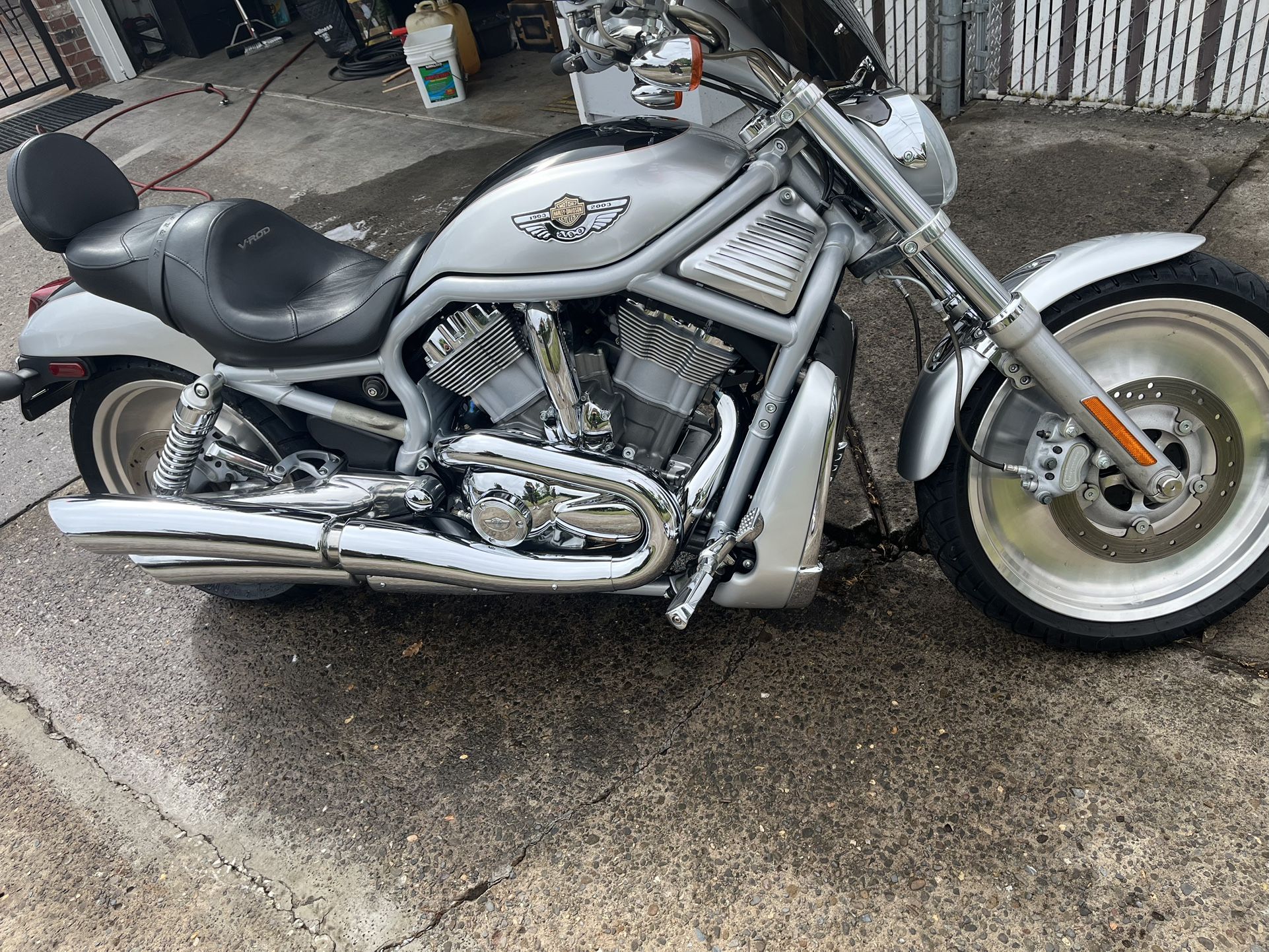 2003 Harley Davidson V-rod 100th Anniversary