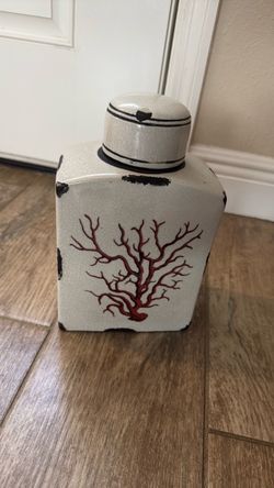 Coral Ginger Jar