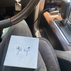 Apple AirPod pros