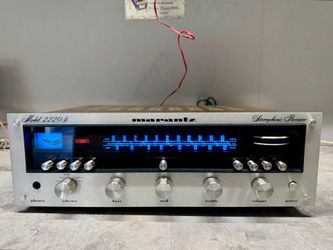 Vintage Marantz Stereo receiver Model 2220B  ( Mint )