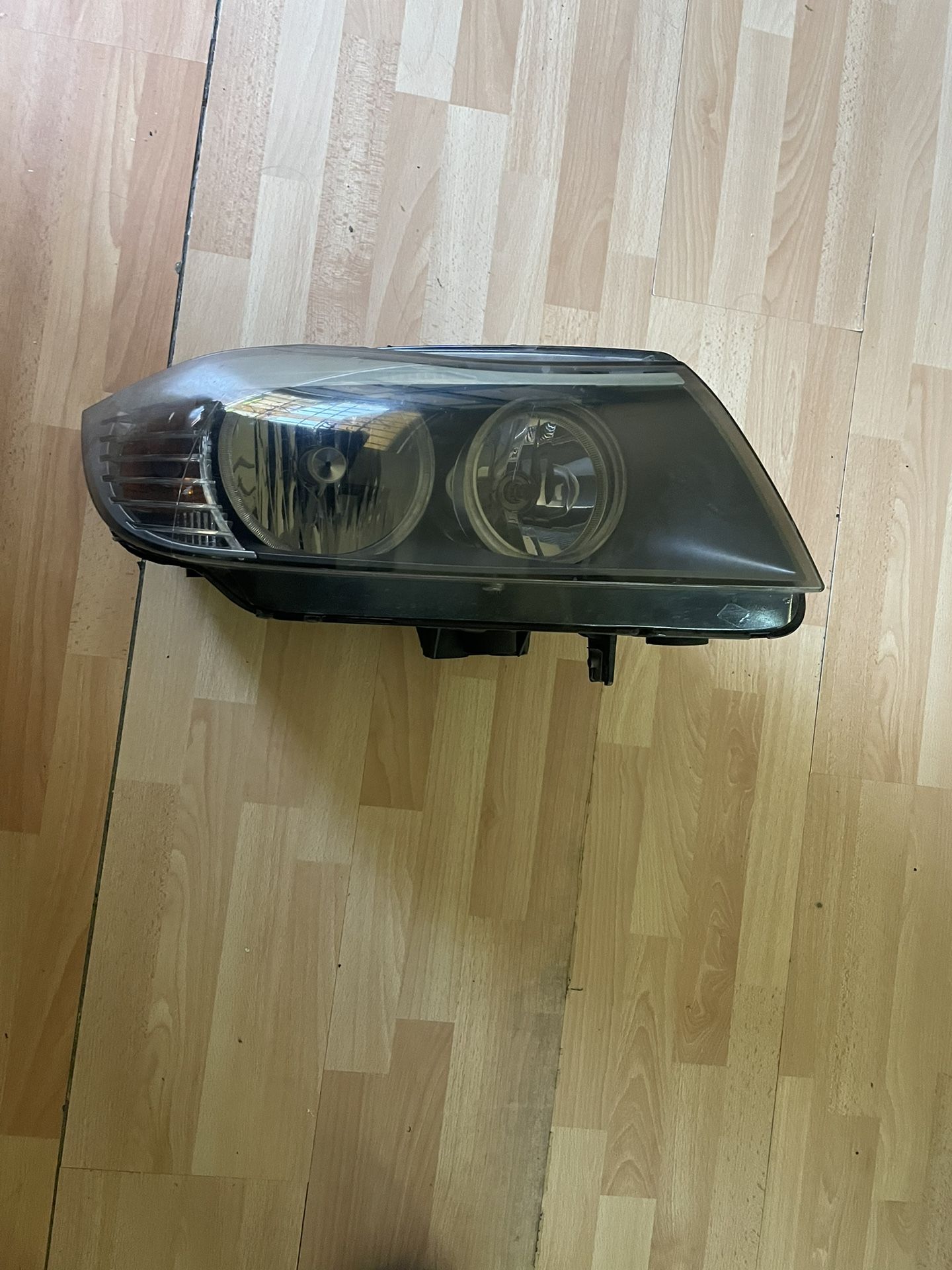 BMW 3 SERIES HEADLIGHT
