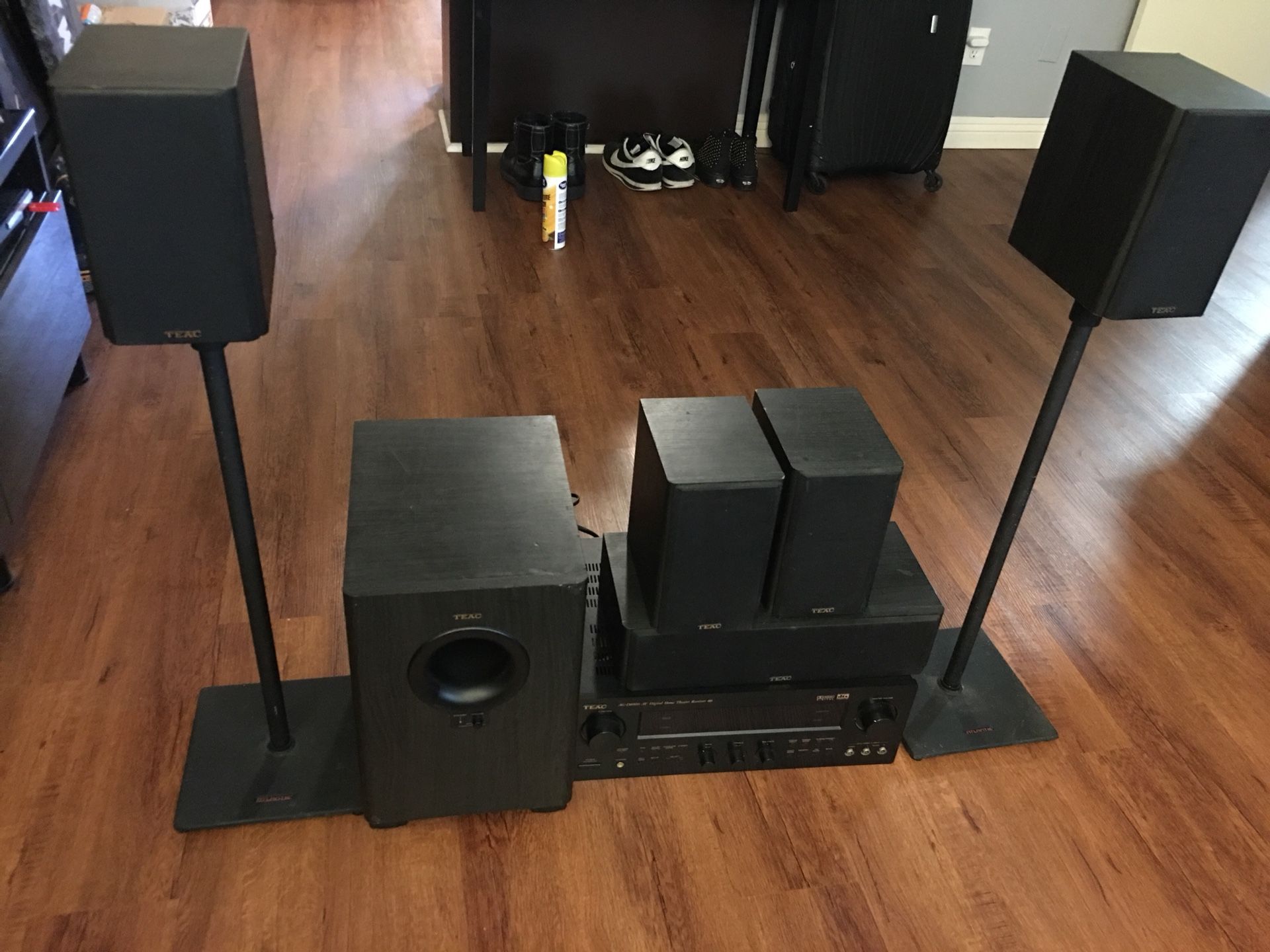 TEAC 5.1 500 Watt Home Theatre System Receiver DTS Dolby Digital