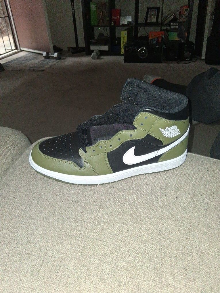JORDAN 1 NEW Size 11