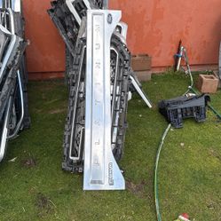 Ford Platinum Tailgate 