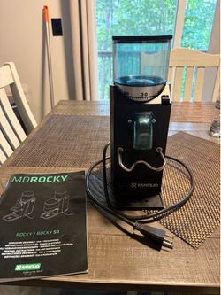 Selling a Ranchcillio  Coffee grounder.