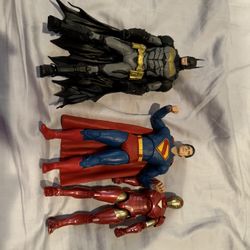 DC AND MARVEL FIGURES