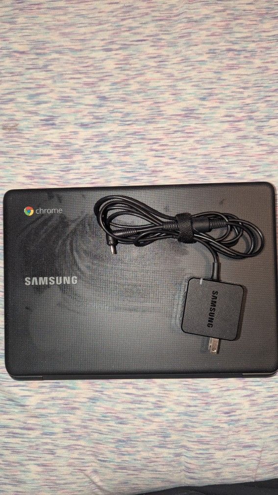 Samsung XE500C13 Chromebook 3, 11.6in, 4GB RAM, 16GB eMMC, Intel Celeron N306