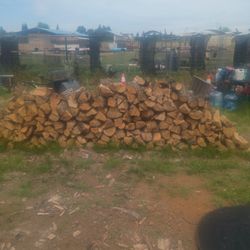Seasoned Oak Firewood 