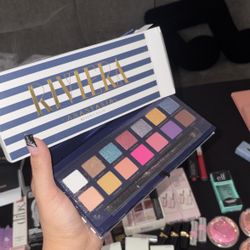 Anastasia Beverly Hills Eyeshadow Palette