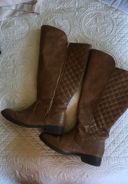 Pleather boots size 7.5