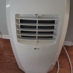 Air Conditioner Unit With Window Vent