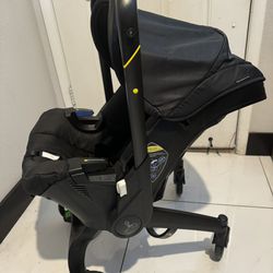 Car seat /stroller 