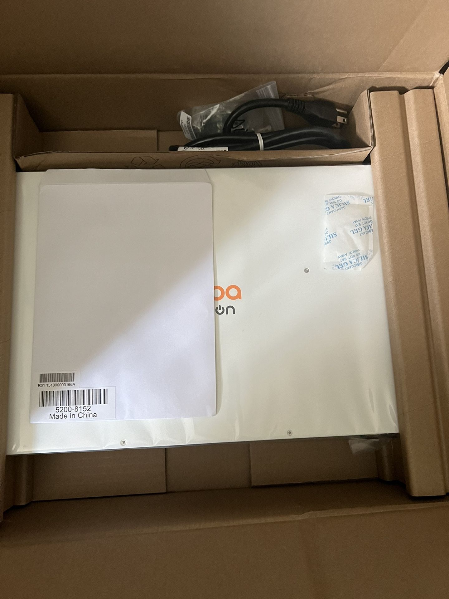 Aruba Instant On 1930 24G Class4 PoE 4SFP/SFP+ 370W Switch