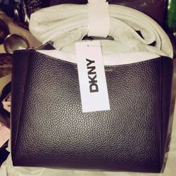 DKNY shoulder Bag 