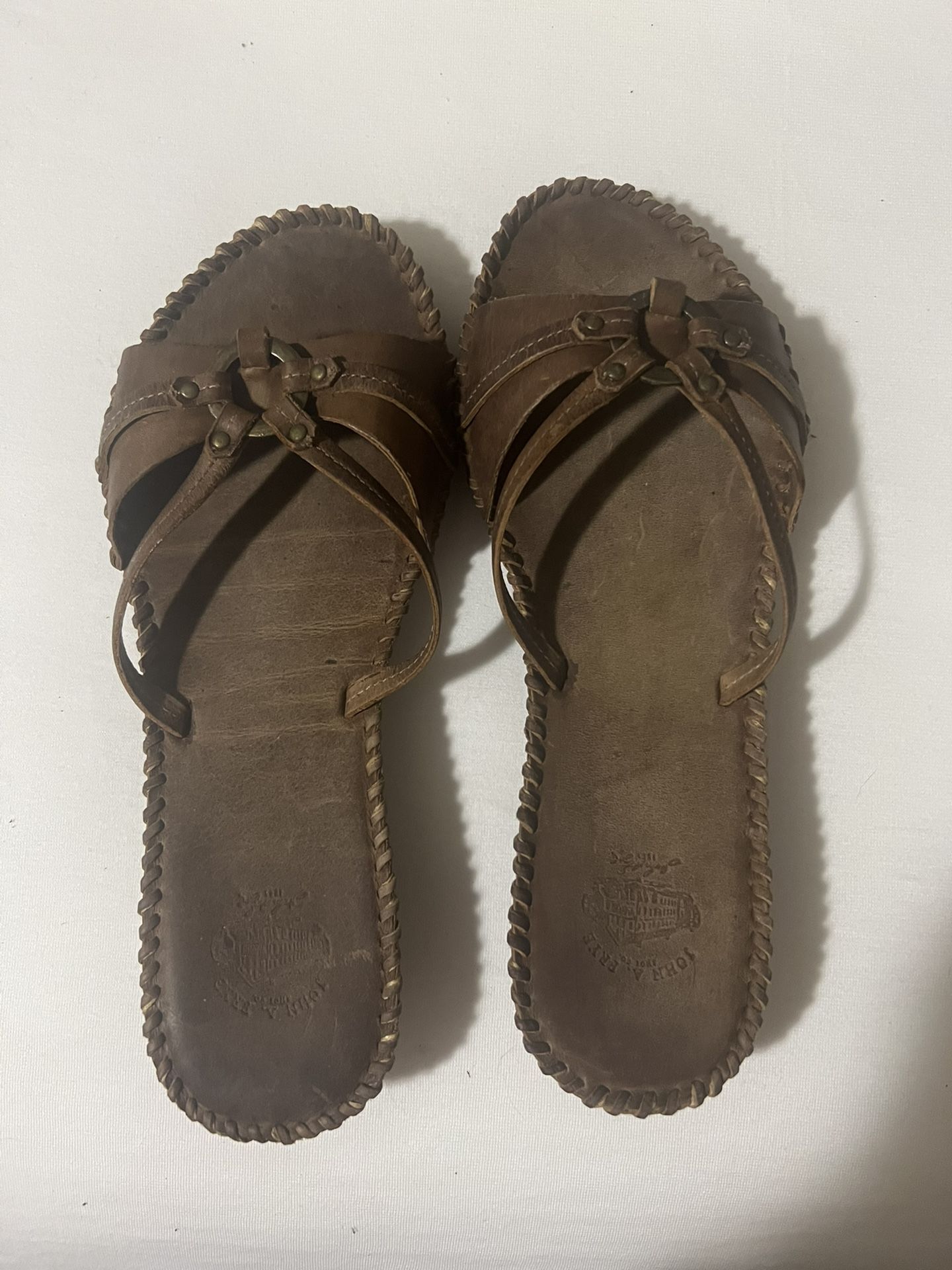 New Frye Brown Sandals Beautiful