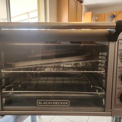 Black+Decker 6-Slice Convection Toaster Oven – Stainless Steel