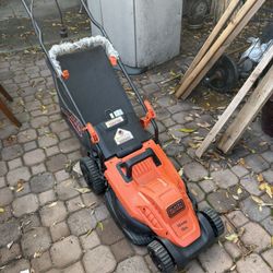 Black And Decker Electric Lawn Mower